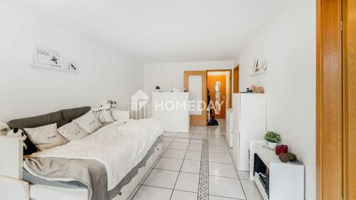 EG Wohnzimmer 2 - 3 Zimmer Etagenwohnung zum Kaufen in Unterschleißheim