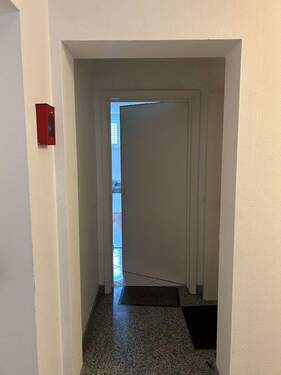 Wohnungseingang - 1 Zimmer Etagenwohnung in Mainz