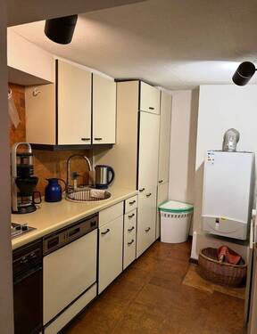 60f1a70a-19cf-4070-8d9b-b46365eb0d3a.jpg - 