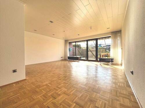 Edles Parkett schafft eine wohnliche Atmosphäre - 