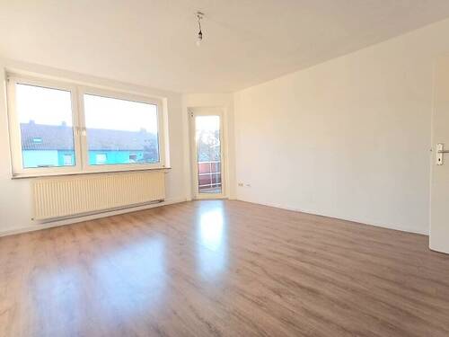 20260304_172826 - 4-Zimmer-Wohnung mit Wärmedämmung und Balkon!