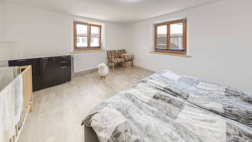 Schlafzimmer 2 OG - 