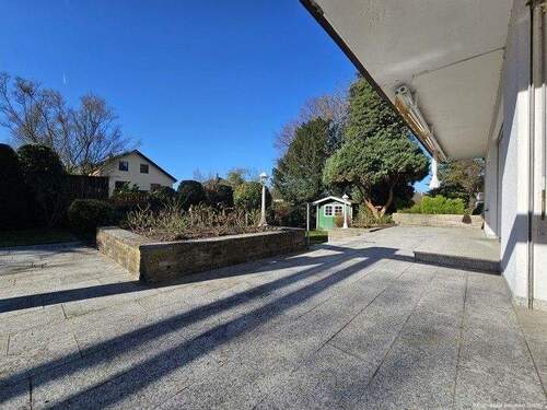 Terrasse - 1 Zimmer Mehrfamilienhaus, Wohnhaus in Aschaffenburg