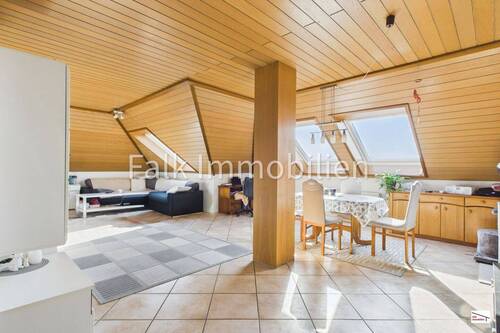 großes helles Wohn-/Esszimmer - 2 Zimmer Etagenwohnung in Brühl