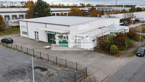 Objektansicht - 885 m² Lagerhalle inkl. 135 m² Bürotrakt nahe A13 Mittenwalde *2148*