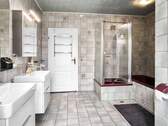 Badezimmer / EG - 