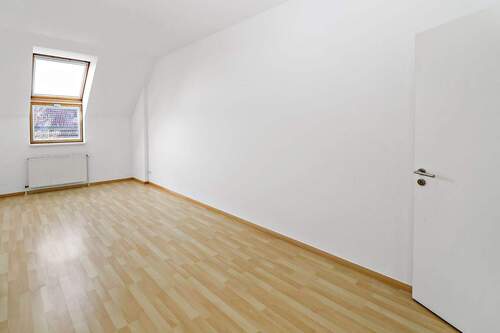 Zimmer 2 - Etagenwohnung mit 98,00 m&sup2; in Berlin zum Kaufen