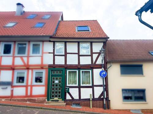 1 Titelbild - Haus mit Geschichte und Zukunft: Fachwerk-Charme für kreative Köpfe im Zentrum von Hardegsen