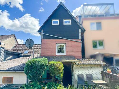 3 Gebäude - 4 Zimmer Reihenmittelhaus in Hardegsen