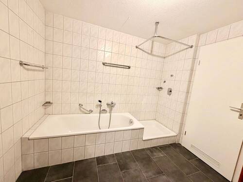 Großes Badezimmer - 
