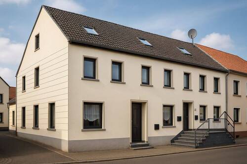 Hausfront1_neu.jpg - Attraktives und vielseitig nutzbares Mehrfamilienhaus (mit ehem. Gastronomie) innerörtlich von Konz-Könen zu verkaufen