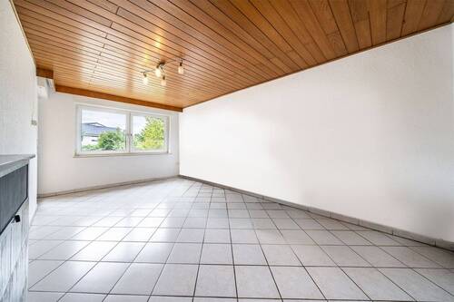 Wohnbereich - 3 Zimmer Etagenwohnung in Sinsheim