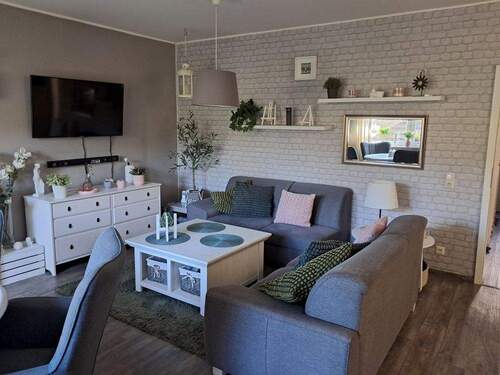 Wohn-/Esszimmer - 6 Zimmer Reihenendhaus in Varel