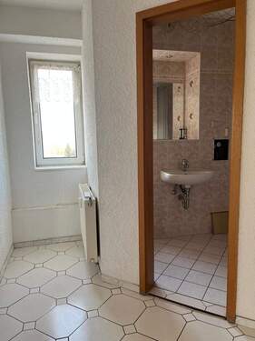 Zugang Badezimmer 2 aus Küche - 