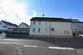 Straßen - 7 Zimmer Einfamilienhaus in Maxsain