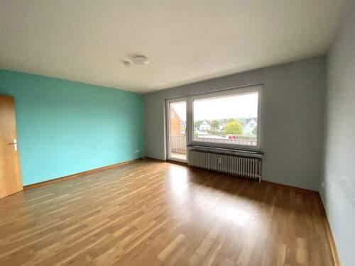 Großes Wohnzimmer - Etagenwohnung mit 50,00 m² in Ahrensbök zur Miete