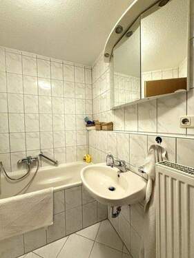 Bad B1.jpg - 2 Zimmer Etagenwohnung in Nürnberg