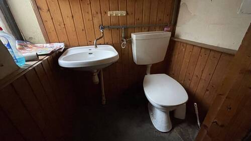 WC - 