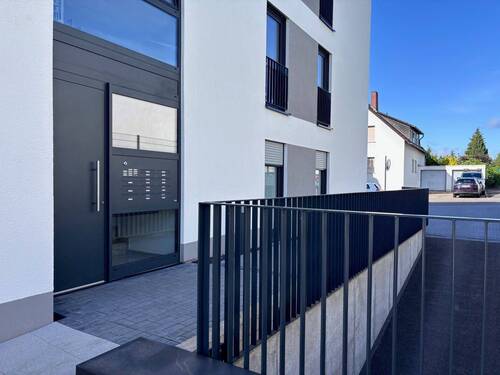 Zugang Wohnhaus - 