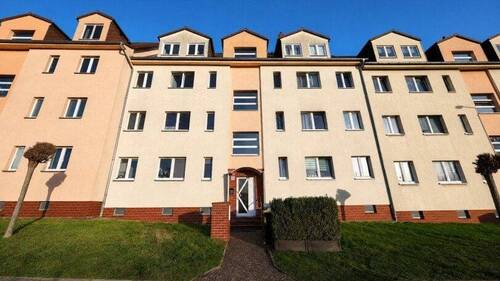 Hausansicht - 2 Zimmer Etagenwohnung zum Kaufen in Leipzig
