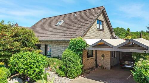 Hausansicht - Wohnjuwel für die Zukunft - 280.000,00&nbsp;EUR Kaufpreis, ca.&nbsp; 103,00&nbsp;m&sup2;&nbsp;Wohnfl&auml;che