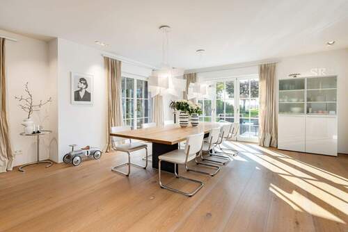 Esszimmer mit Gartenblick - 