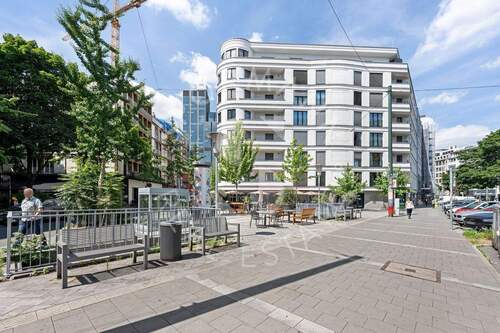 Außenansicht - 4 Zimmer Etagenwohnung zur Miete in Düsseldorf