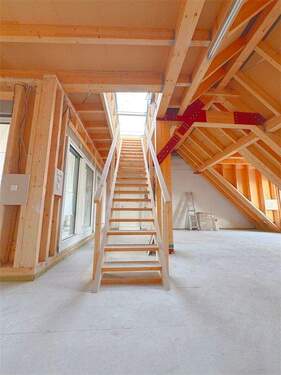 Rooftop Aufgang - 3 Zimmer Etagenwohnung in Berlin