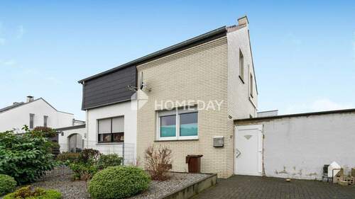 Außenansicht 2 - 3 Zimmer Doppelhaushälfte zum Kaufen in Mönchengladbach