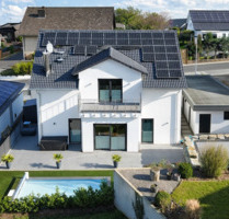 Moderner Neubau mit Pool, PV & Smart-Home auf Erbpachtgrundstück - Mechernich Kommern