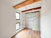 Kinderzimmer/ Büro - 