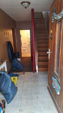 Hauseingang mit Treppe zum !.OG.jpg - 