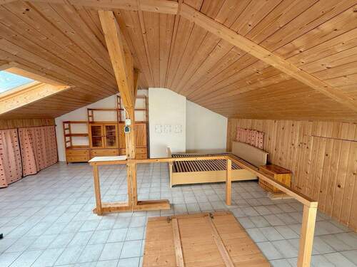 Zimmer Dachgeschoss 1.JPG - 