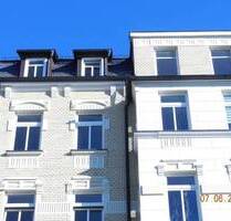 3-Raumwohnung mit großer Wohnküche (23 m²) und EBK im Dachgeschoss, ruhige Lage, ohne Balkon! - Plauen Haselbrunn