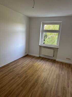 6cc12280-566d-4ee0-a050-b00ae1e750f3.JPG - 3 Zimmer Etagenwohnung zur Miete in Zeitz
