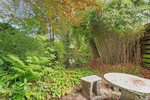 Garten - Mehrfamilienhaus, Wohnhaus mit 190,00 m&sup2; in Hilden zum Kaufen