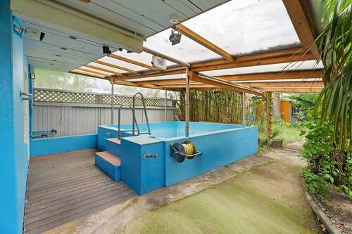 kl. Swimmingpool - 
