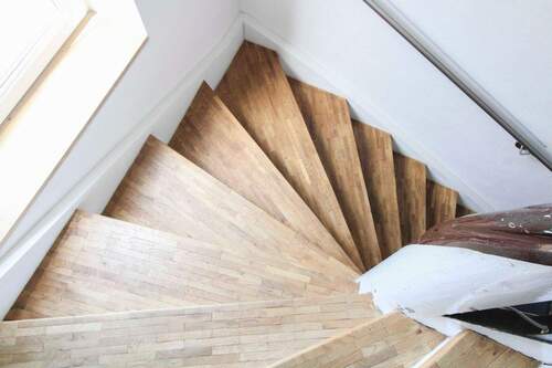 Treppenaufgang zum OG - 