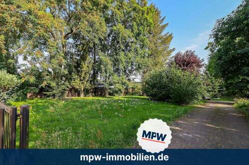 Grundstücksansicht - Bauen Sie Ihren Traum zwischen Feldern und Koppeln