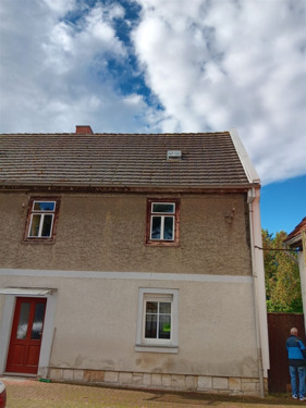 Ansicht mit gedämmter Seitenwand - Bauernhaus, Landhaus mit 165,60 m&sup2; in Teuchern zum Kaufen