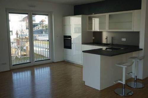 Einbauküche - Schicke 4-Zimmerwohnung mit großem Balkon im beliebten Würzburger Stadtteil Frauenland
