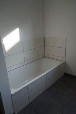 Badewanne im Hauptbadezimmer - 