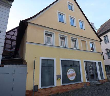 IMG_7131.JPG - Gepflegtes, großzügiges Mehrfamilienhaus mit Gewerbe in 91522 Ansbach
