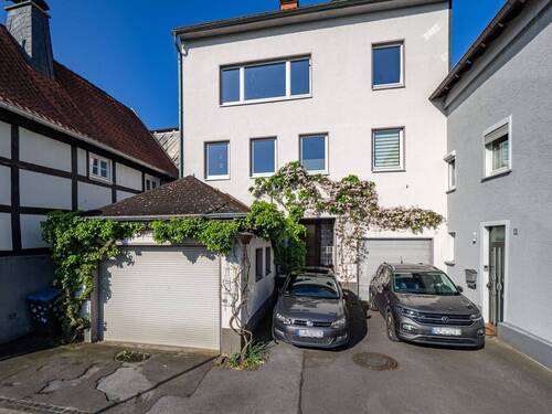 Außenansicht - 8 Zimmer Mehrfamilienhaus, Wohnhaus in Arnsberg