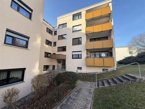 Außenansicht - Wohnen mit Weitblick - Sonnige 3-Zimmer-Wohnung in begehrter Hanglage von Leinzell