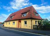 1 HF Außenansicht.jpg - 5 Zimmer Einfamilienhaus zum Kaufen in Knetzgau