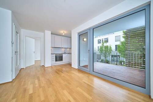 Wohn- Essbereich - 2 Zimmer Etagenwohnung zum Kaufen in München