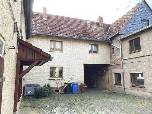 Wohnhaus, Ansicht vom Hof - Einfamilienhaus mit 170,00 m² in Bad Bibra zum Kaufen