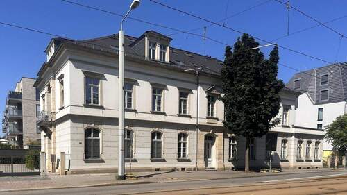 Frontansicht links - Etagenwohnung mit 104,40 m² in Dresden zum Kaufen