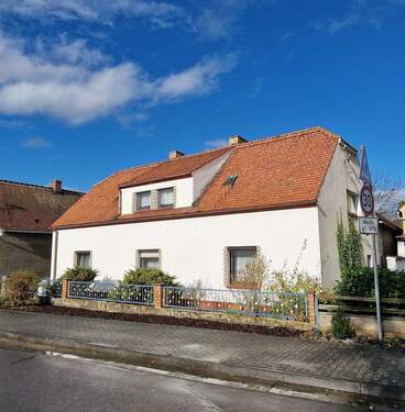Straßenansicht - 5 Zimmer Einfamilienhaus zum Kaufen in Kroppen